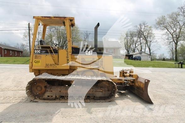 CAT D3C III lánctalpas dózerek