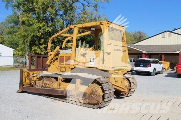 CAT D6D lánctalpas dózerek