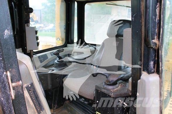 CAT D6T lánctalpas dózerek