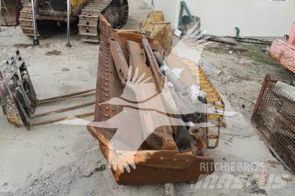 CAT D8R lánctalpas dózerek