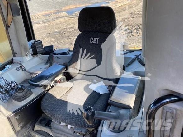 CAT D9T lánctalpas dózerek