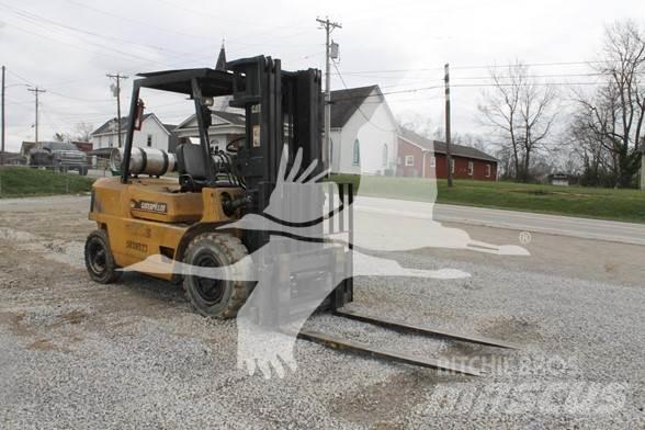 CAT GP40 Dízel targoncák