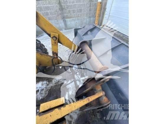 CAT IT14G Gumikerekes homlokrakodók