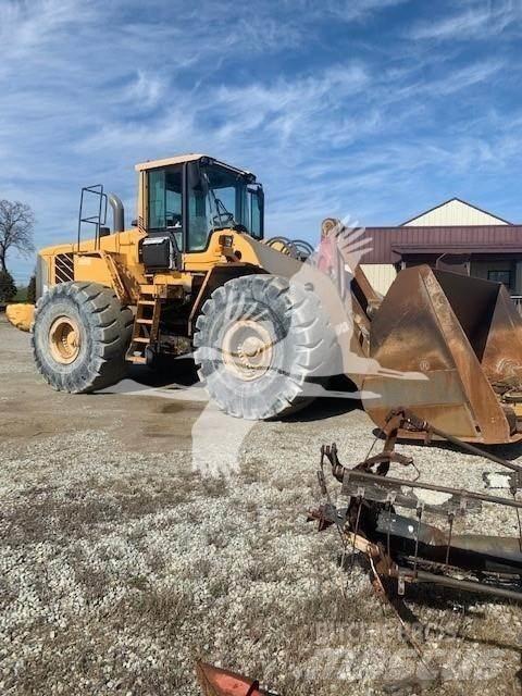 Volvo L220F Gumikerekes homlokrakodók