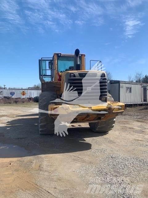 Volvo L220F Gumikerekes homlokrakodók