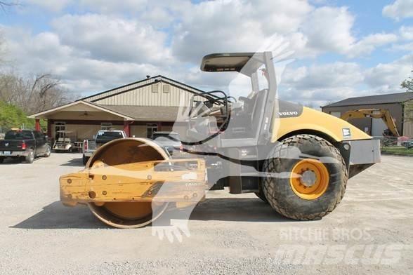 Volvo SD100D Egydobos hengerek