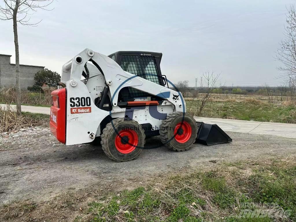 Bobcat S 330 Kompaktrakodók