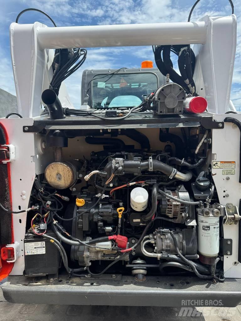 Bobcat T 740 Kompaktrakodók