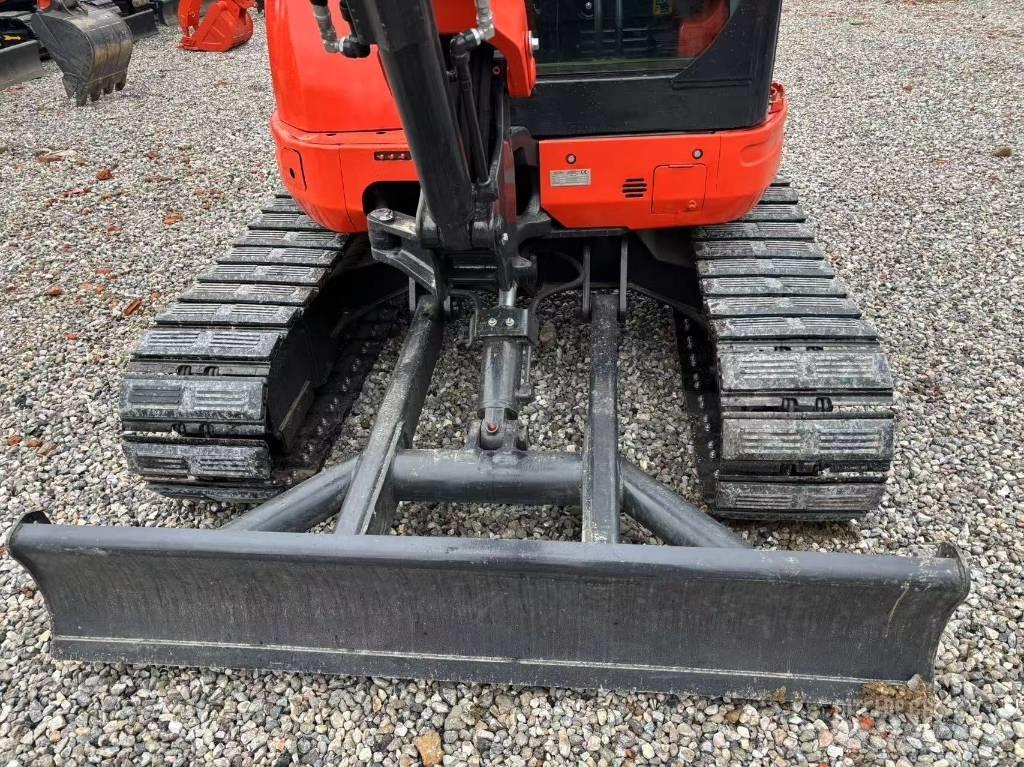 Komatsu PC 40 MR Mini kotrók < 7t