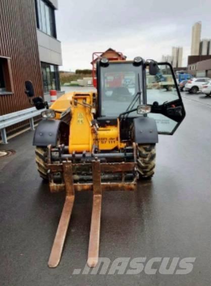 JCB 525-60 Teleszkópos rakodók