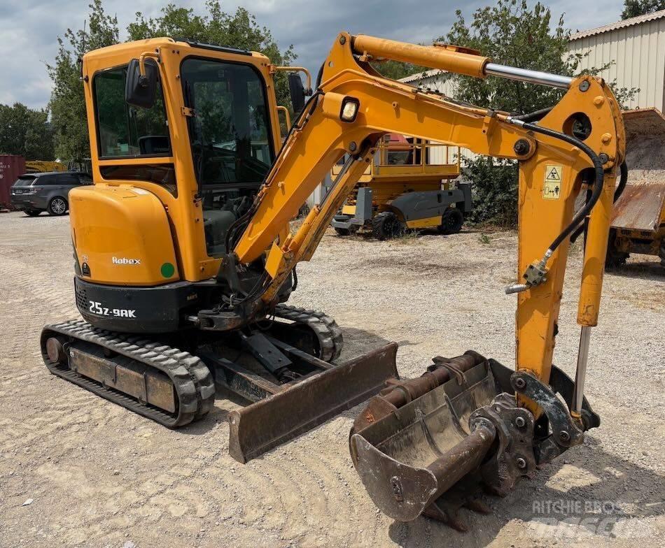 Hyundai R25Z-9 AK Mini kotrók < 7t