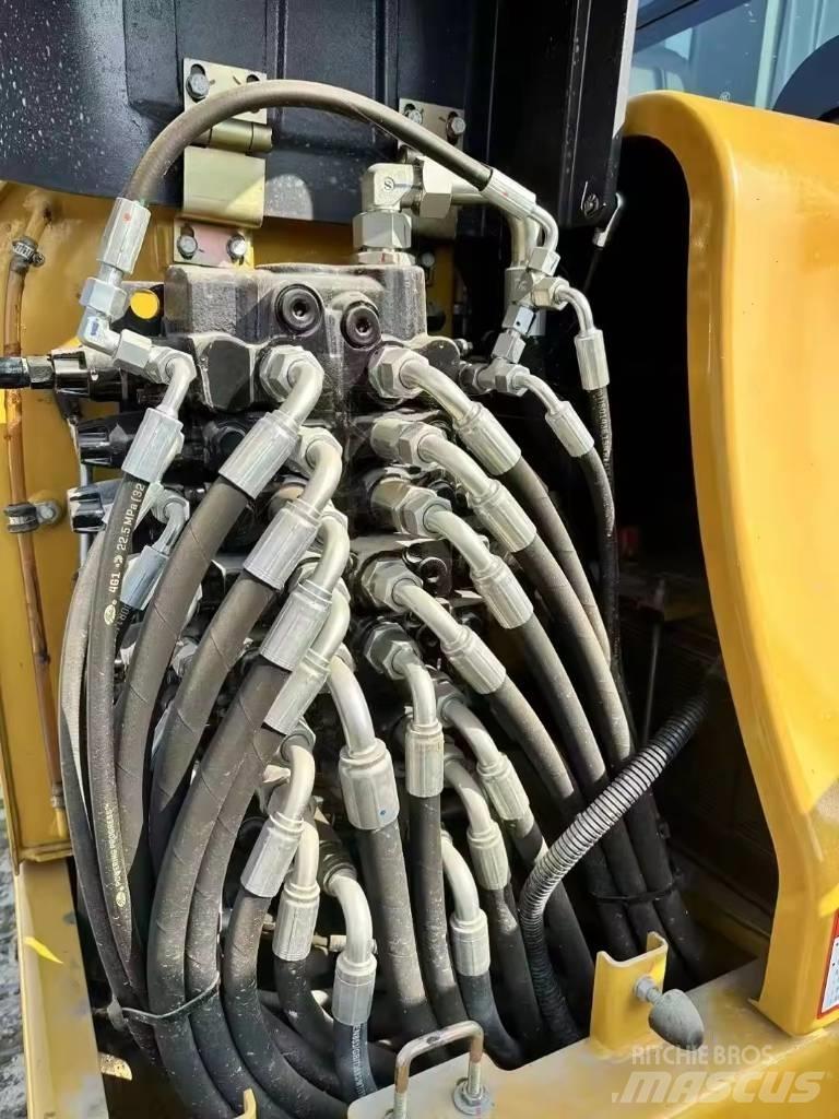 XCMG XE 60 DA Lánctalpas kotrók