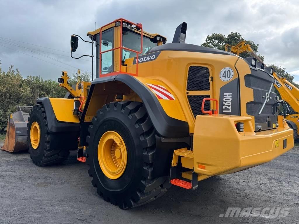 Volvo L 260 H Gumikerekes homlokrakodók