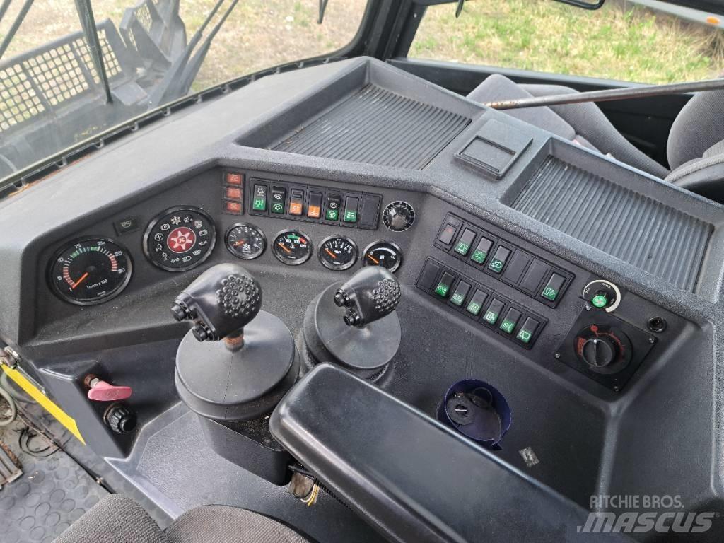 Kässbohrer PB 280 D Sípálya kezelő gépek
