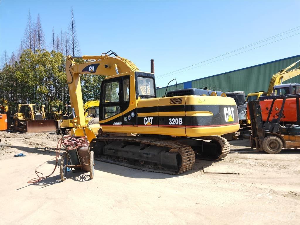 CAT 320B Lánctalpas kotrók