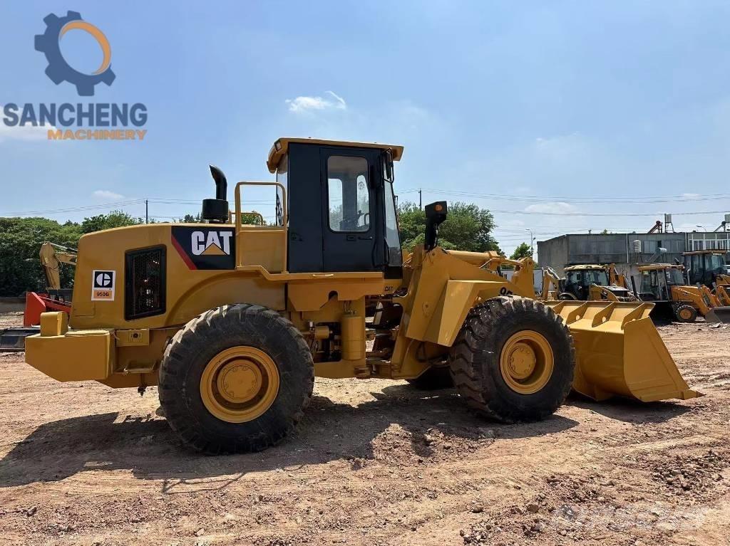 CAT 950 G Gumikerekes homlokrakodók