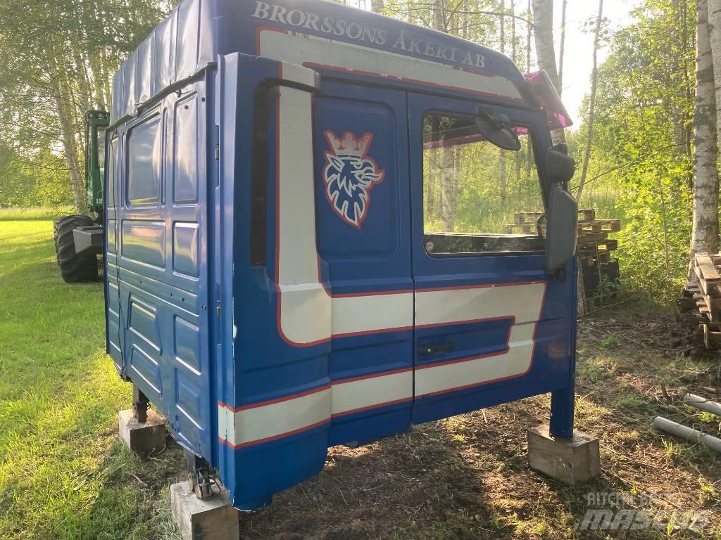 Scania 143 H Vezetőfülke és belső tartozékok
