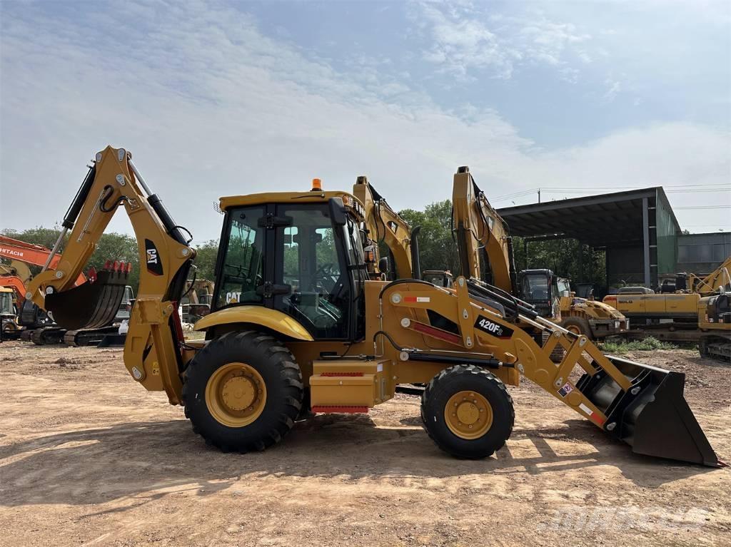 CAT 420 F2 Kotrórakodók