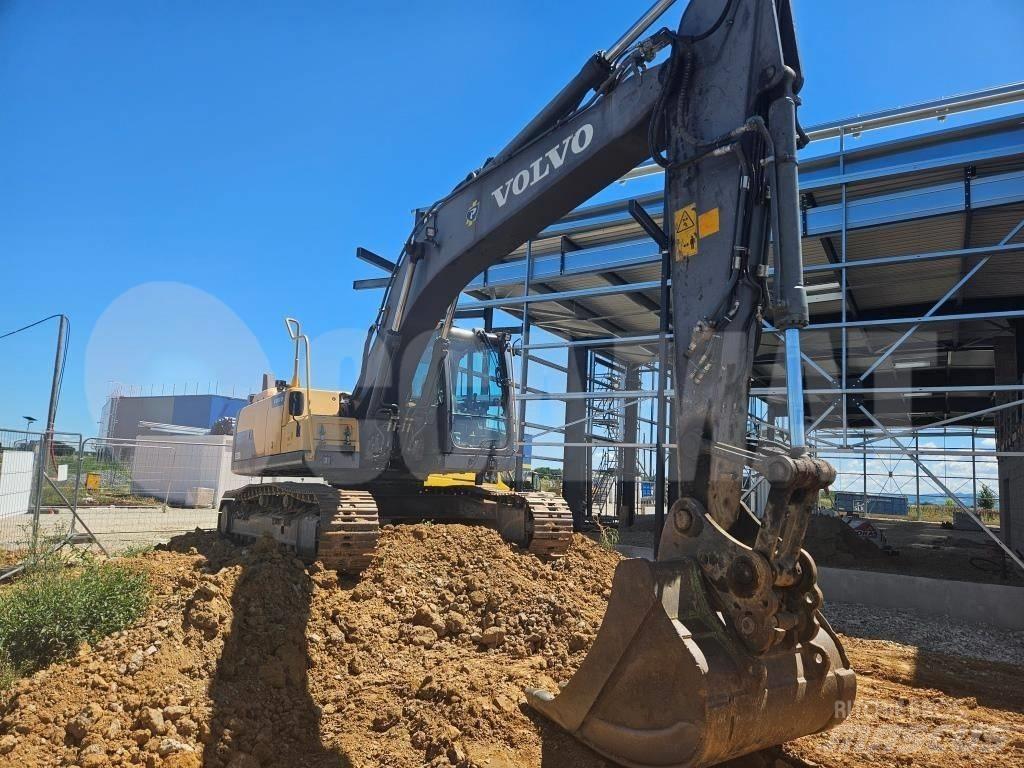 Volvo EC 220 DL Lánctalpas kotrók