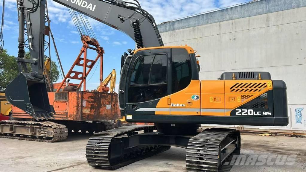 Hyundai R220LC-9S Közepes (midi) kotrók 7 t - 12 t