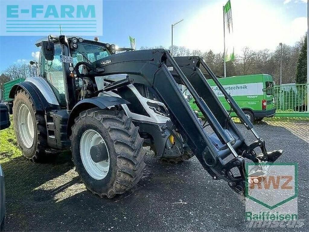 Valtra t215d Traktorok