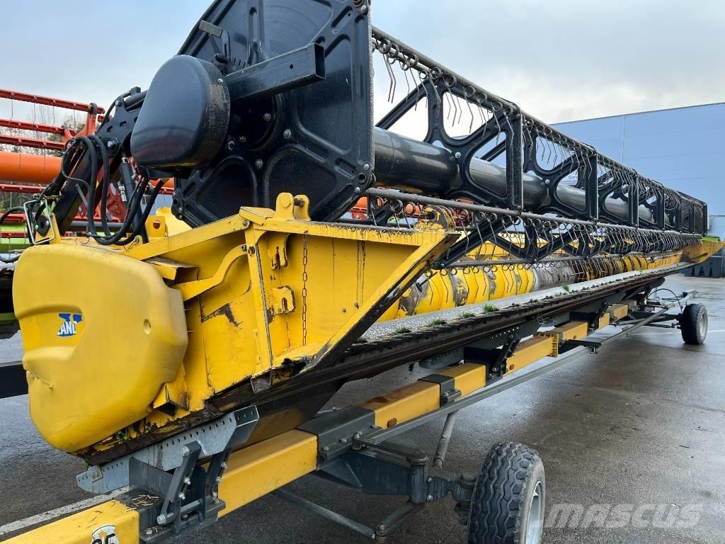 New Holland CR 9.90 Kombájnok