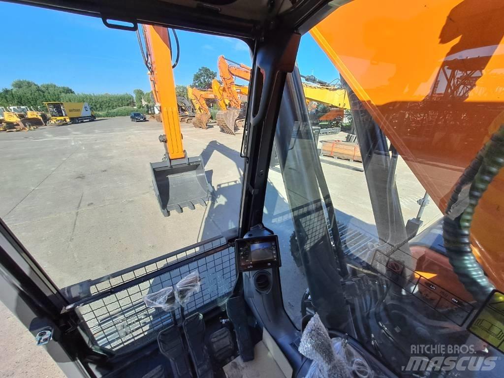 Develon DX300LC-7M Lánctalpas kotrók