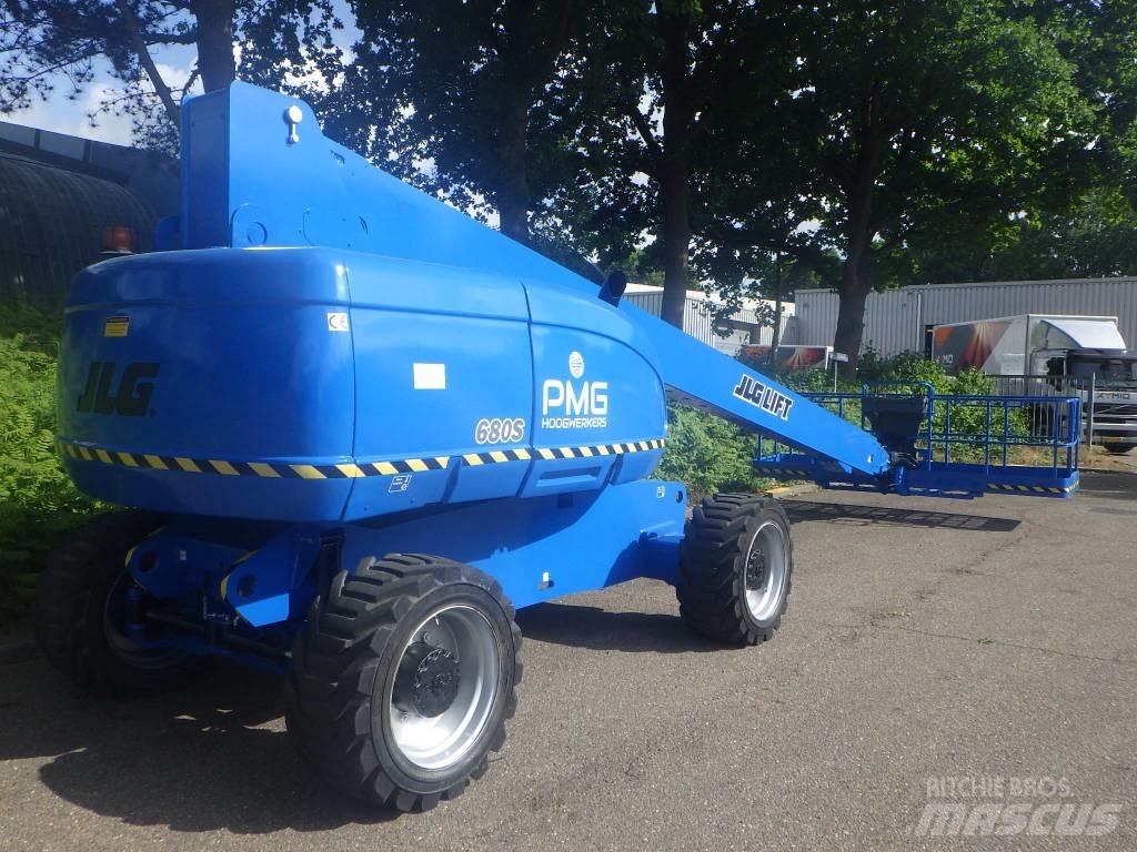 JLG 680S Teleszkópos emelők