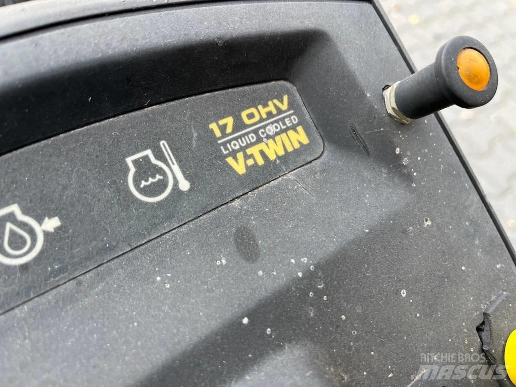John Deere LX 188 Ráülős fűnyírók