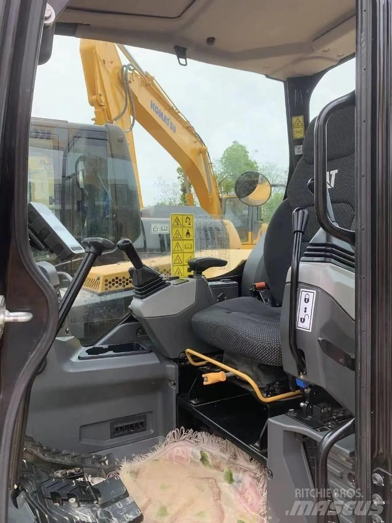 CAT 306.5 Mini kotrók < 7t