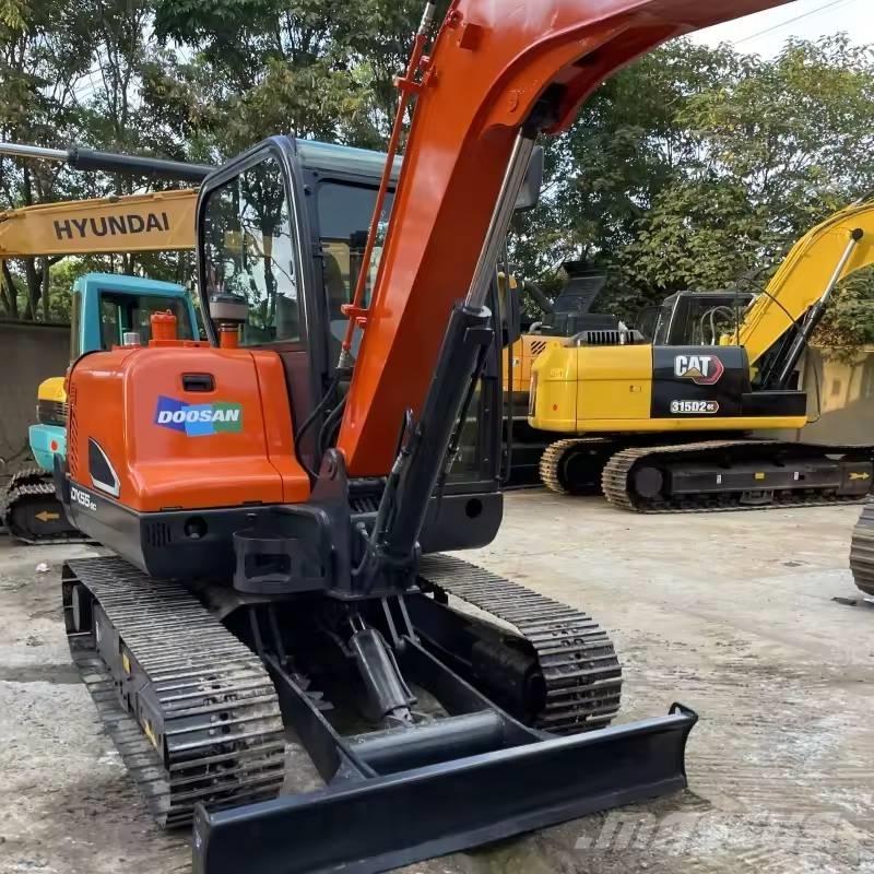 Doosan DX55-9C Mini kotrók < 7t