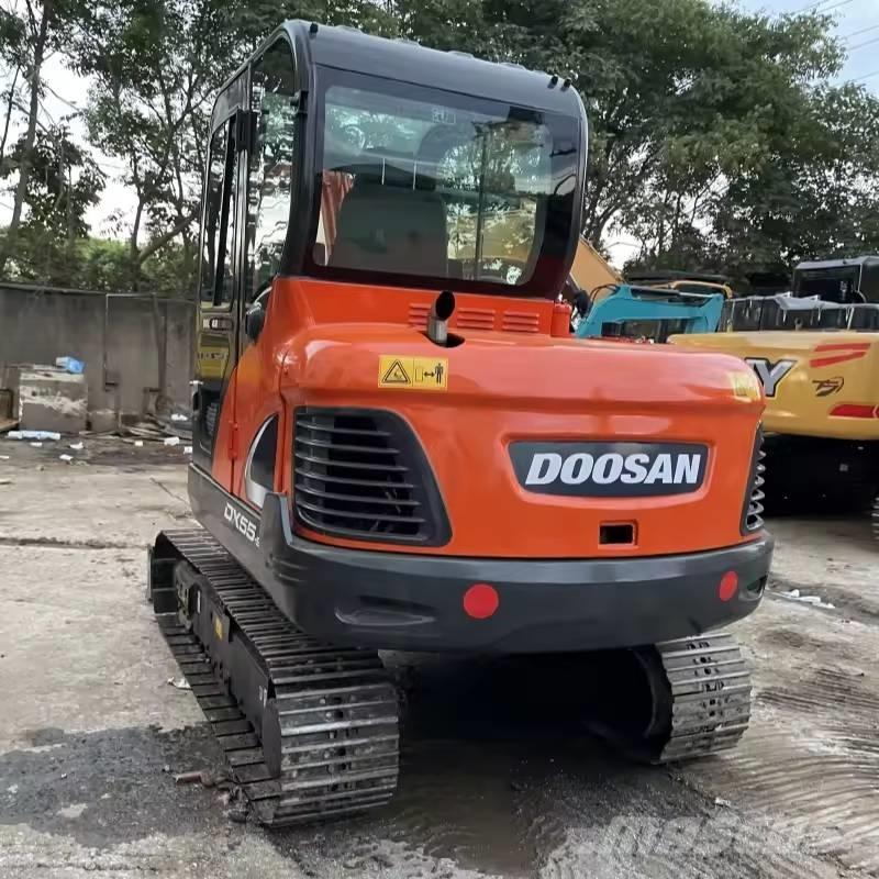 Doosan DX55-9C Mini kotrók < 7t