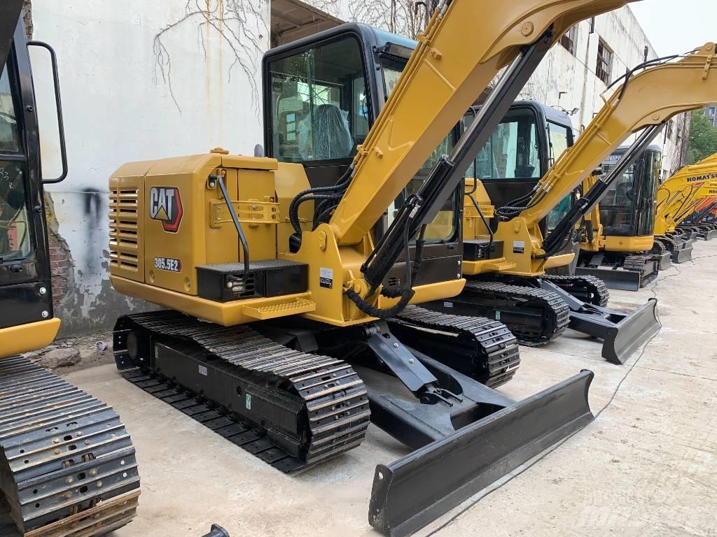 CAT 305.5E2 Lánctalpas kotrók