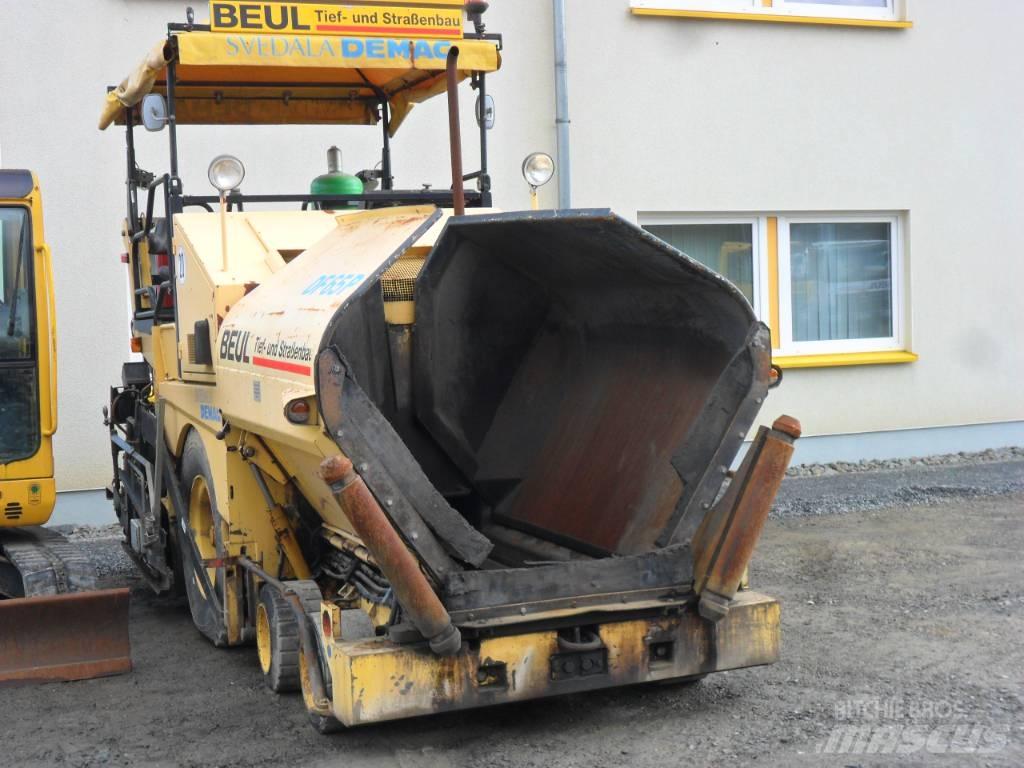 Demag DF 65 P Aszfalt terítõ gépek