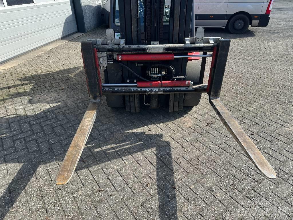 Manitou MI 35 G Gázüzemű targoncák