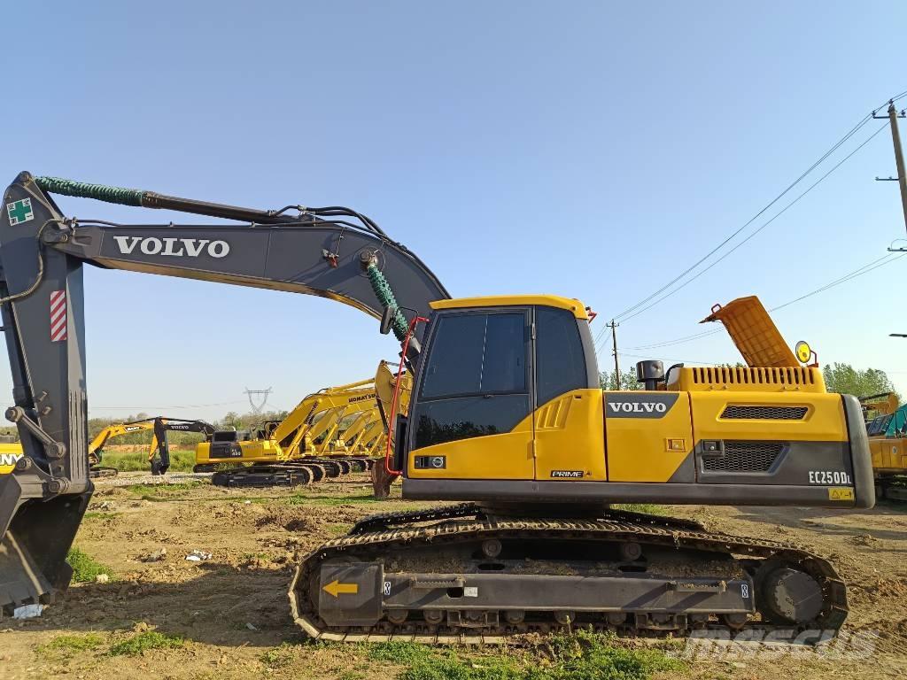 Volvo EC 250 D L Lánctalpas kotrók
