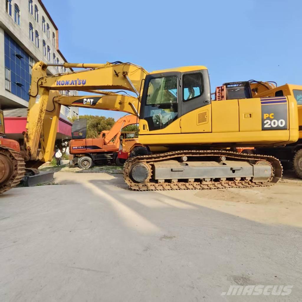 Komatsu PC 200-7 Lánctalpas kotrók