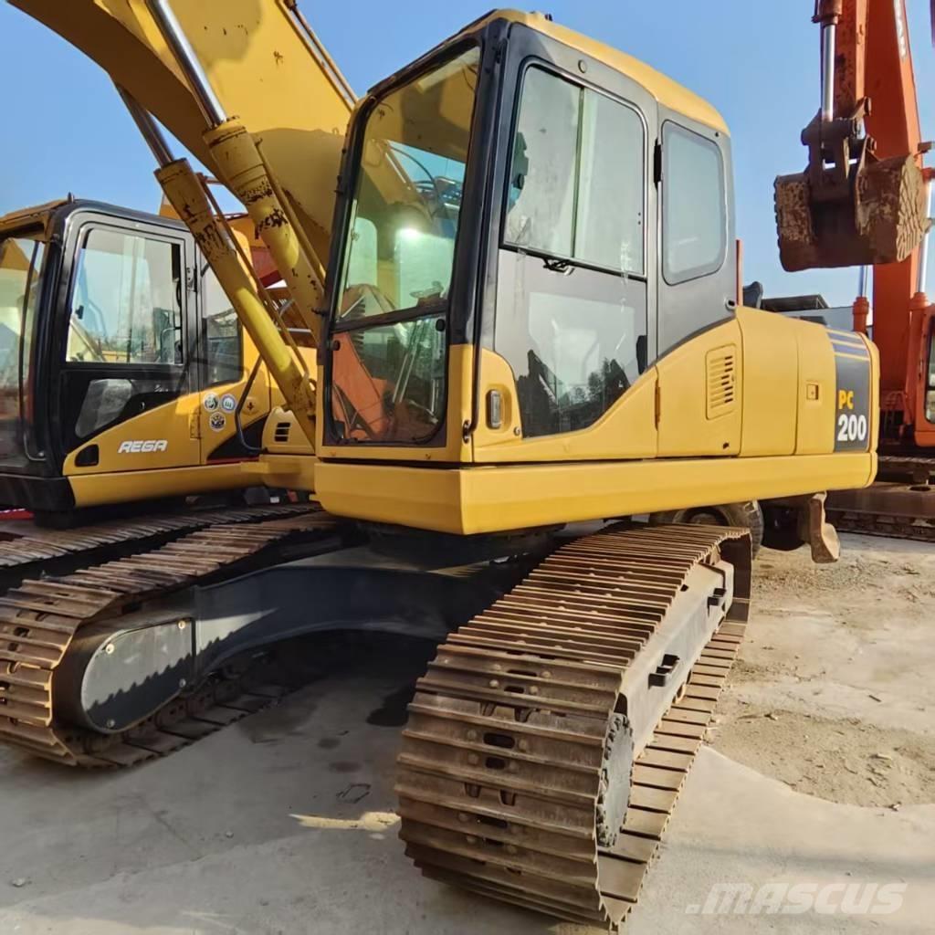 Komatsu PC 200-7 Lánctalpas kotrók