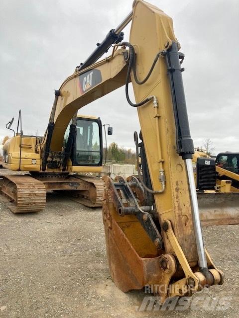 CAT 320 D L Lánctalpas kotrók