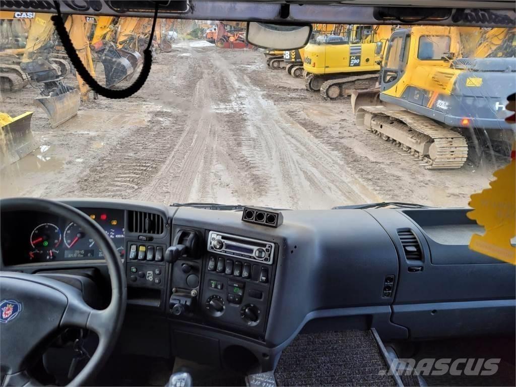 Scania R420 8x4 Hidraulikus konténerszállító