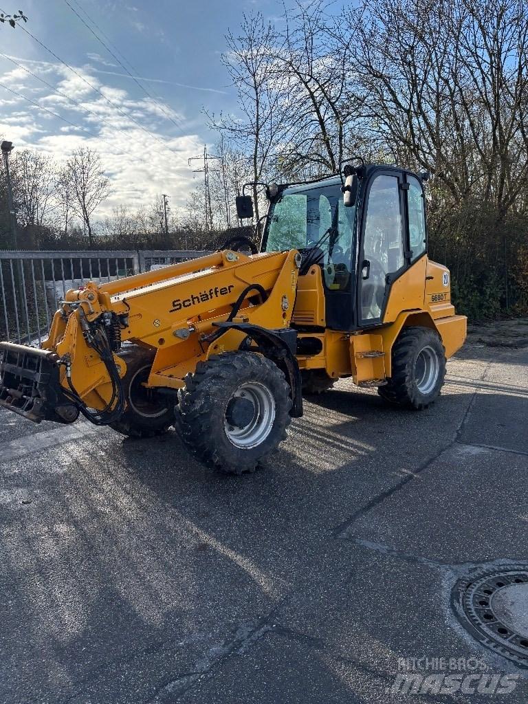Schäffer 6680 T Teleszkópos gumikerekes rakodók