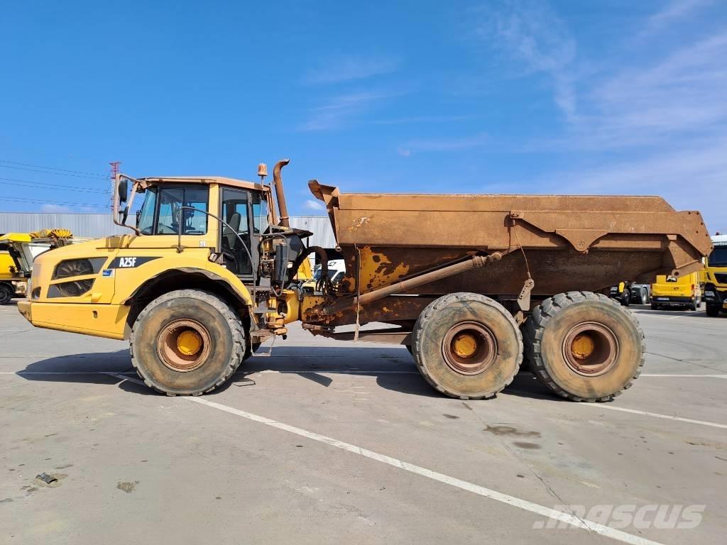 Volvo A 25 F Csuklósdömperek