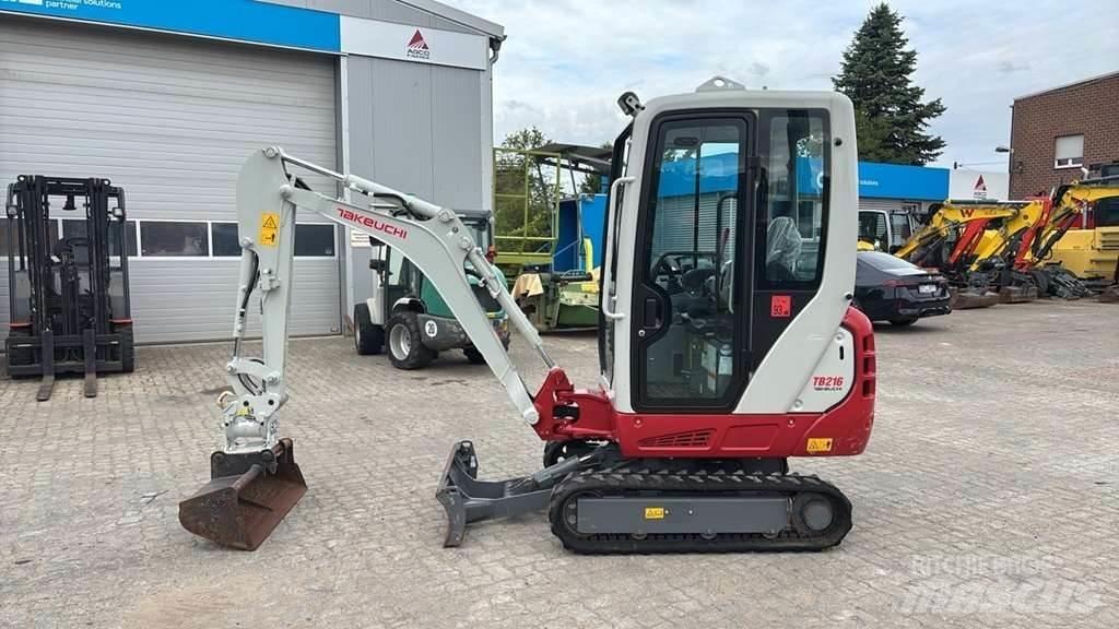 Takeuchi TB216 A Mini kotrók < 7t
