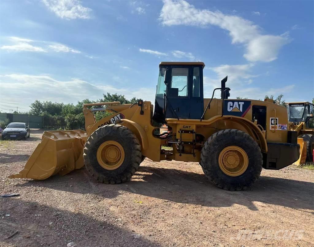 CAT 966H Gumikerekes homlokrakodók