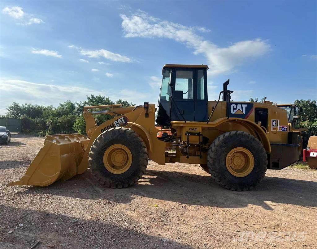 CAT 966H Gumikerekes homlokrakodók