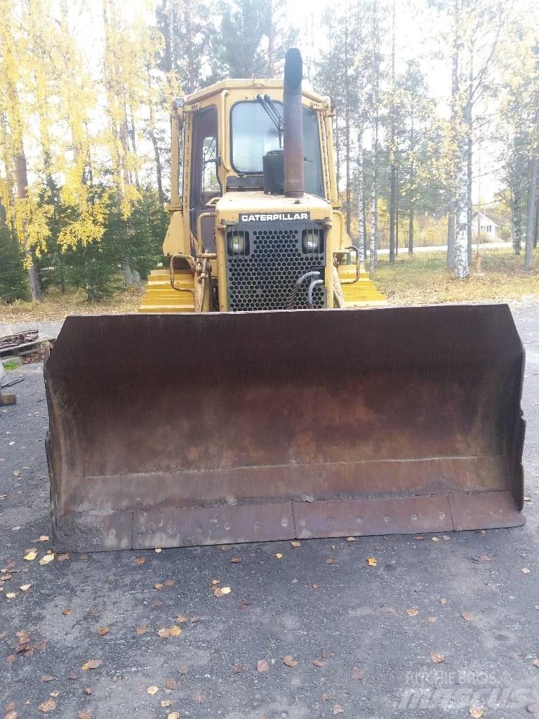 CAT D 4 H lánctalpas dózerek