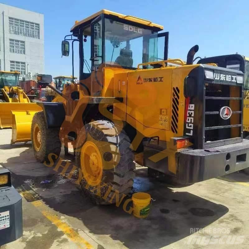 SDLG LG 936 Gumikerekes homlokrakodók