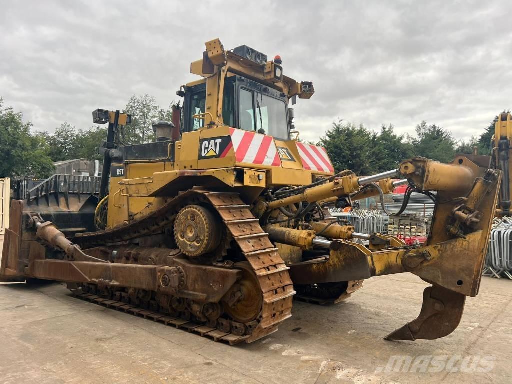 CAT D 9 T lánctalpas dózerek