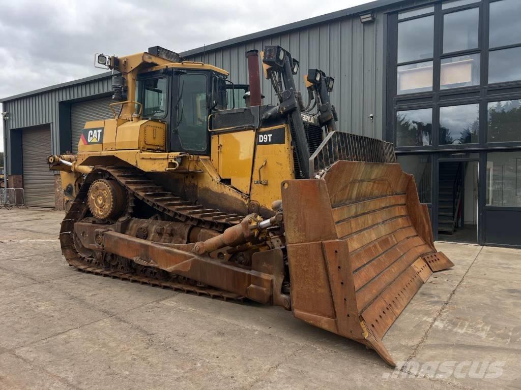CAT D 9 T lánctalpas dózerek