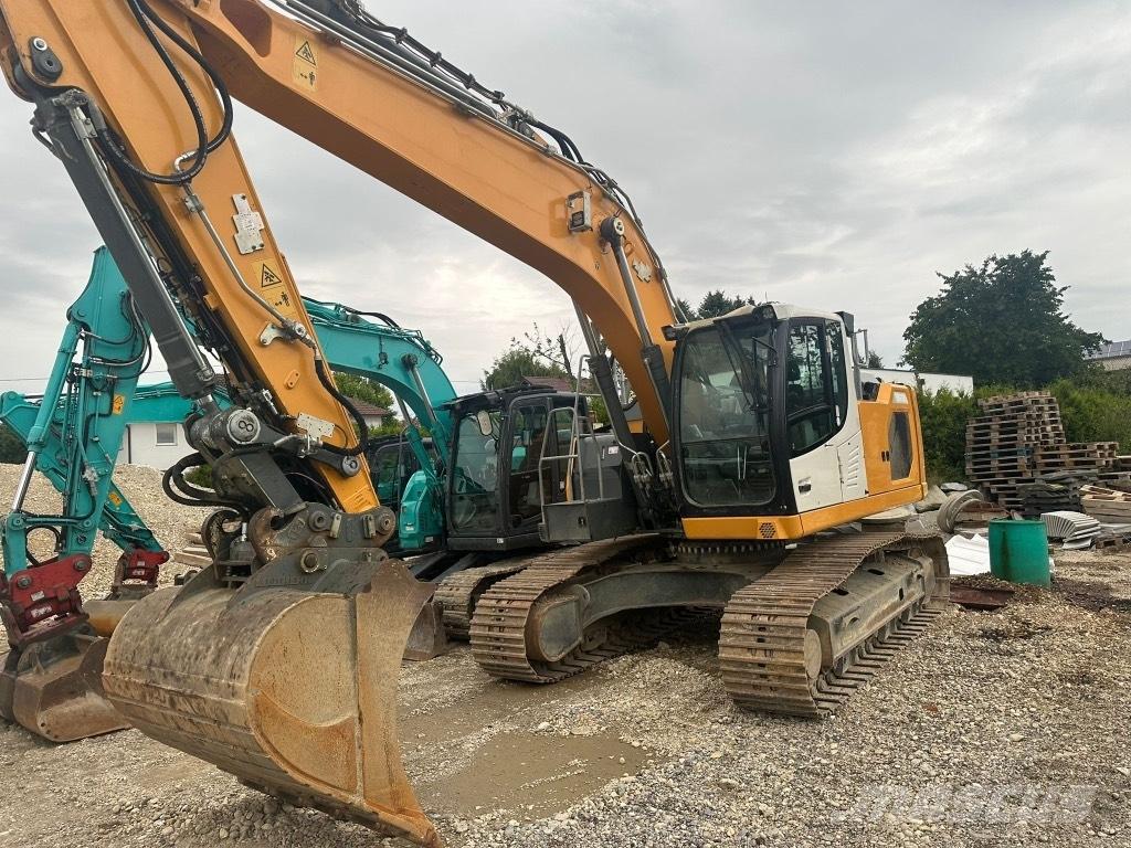 Liebherr R 922 Lánctalpas kotrók